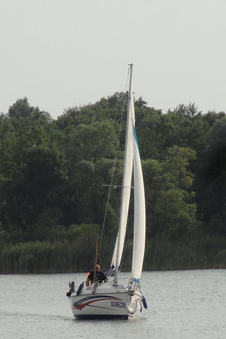 Jacht sasanka 660